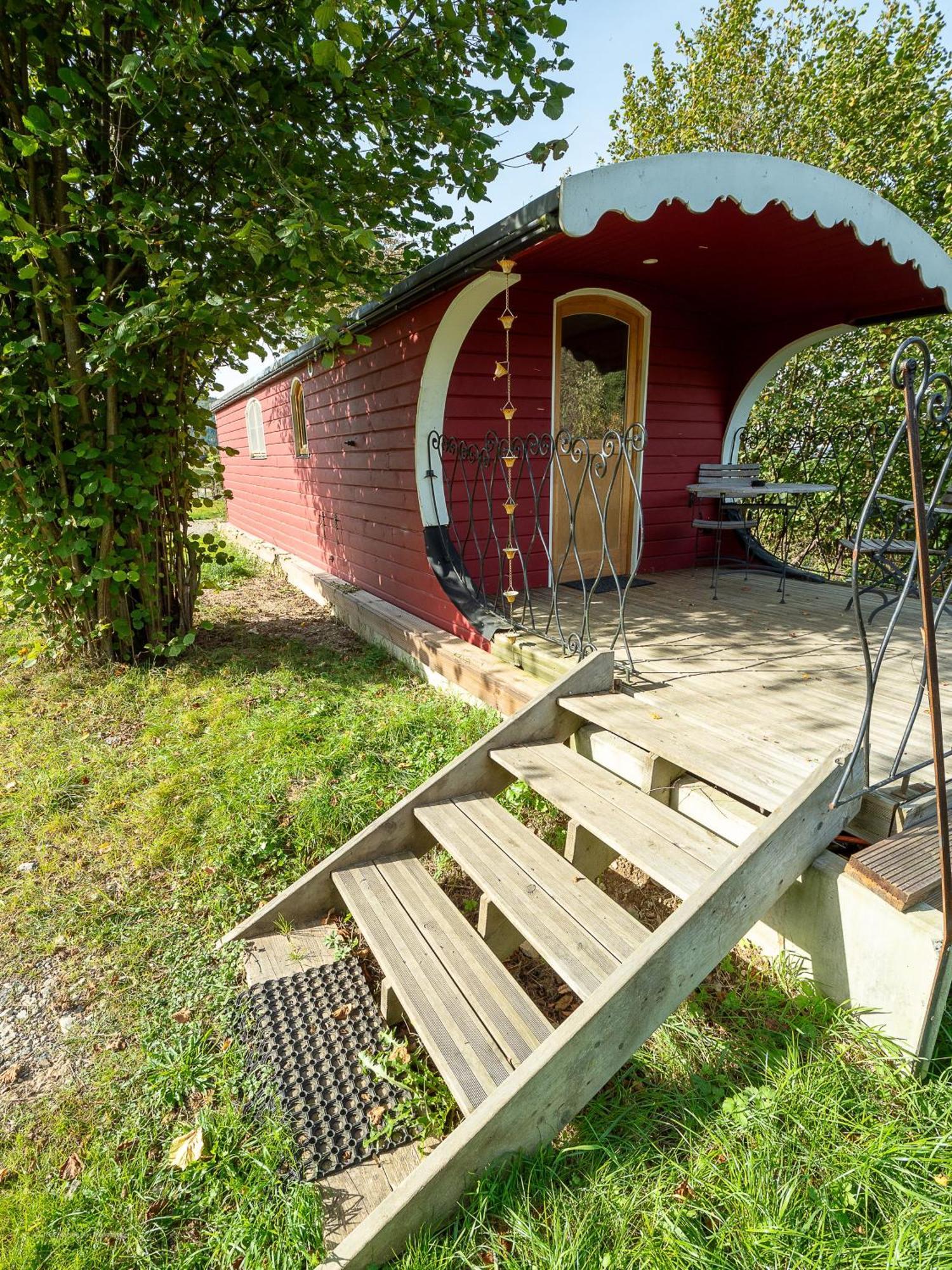 Vila La Tiny House De La Bergerie Lierneux Exteriér fotografie